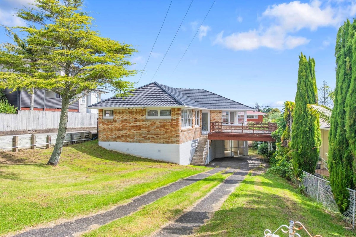 50 McFadzean Drive, Blockhouse Bay, Auckland - Carousel 1