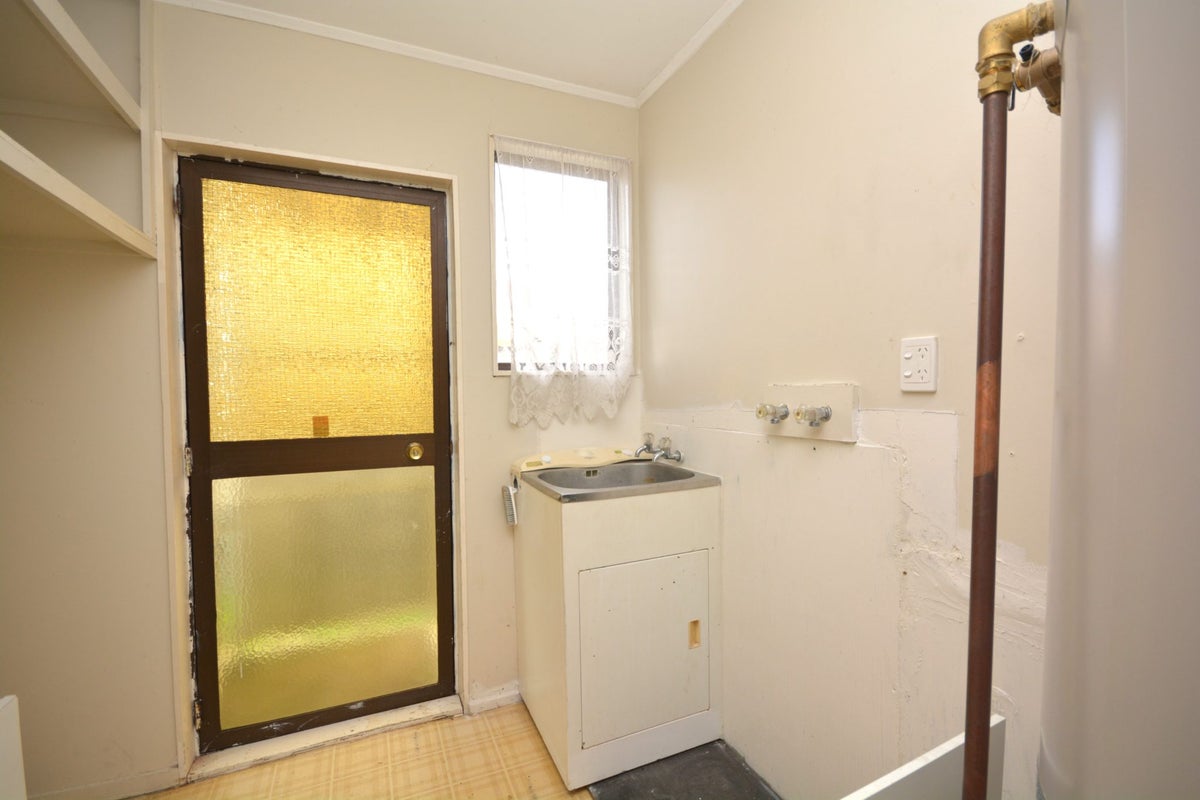 1/1 Rebecca Rise, Weymouth, Manukau City, Auckland - Carousel 11
