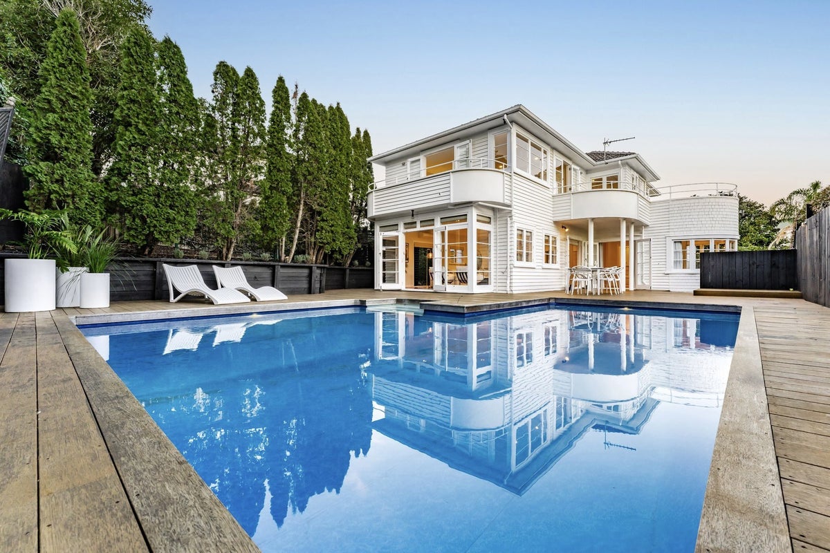 3 Parkside Street, St Heliers, Auckland - Carousel 2