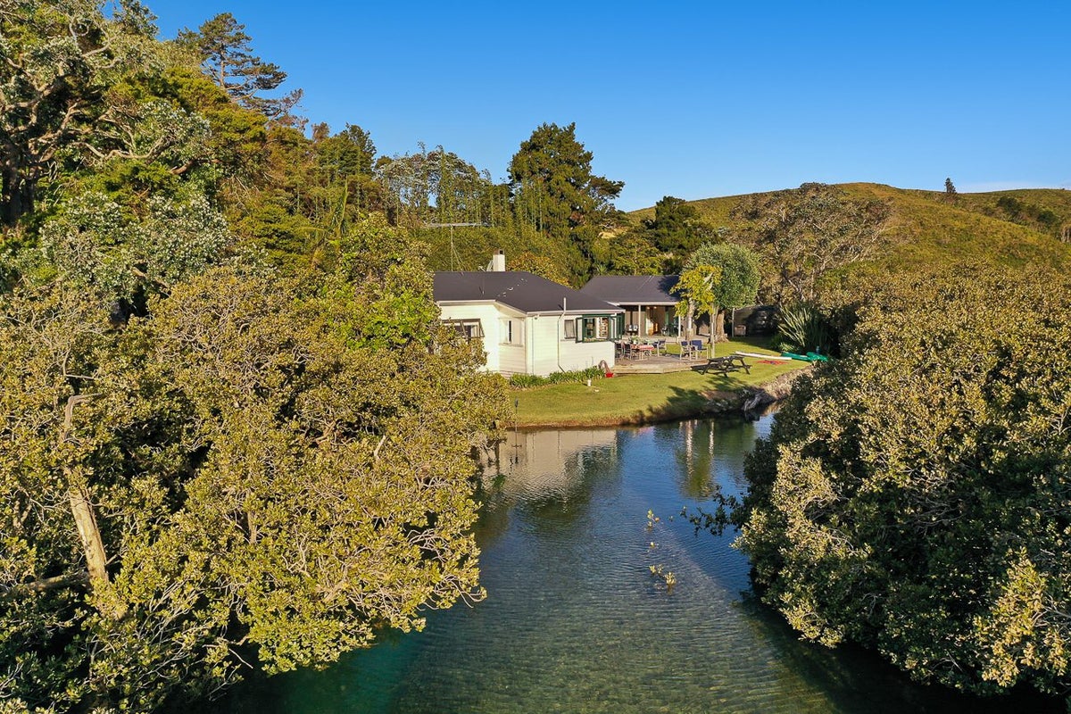 847 Matapouri Road, Matapouri, Whangarei - Carousel 38