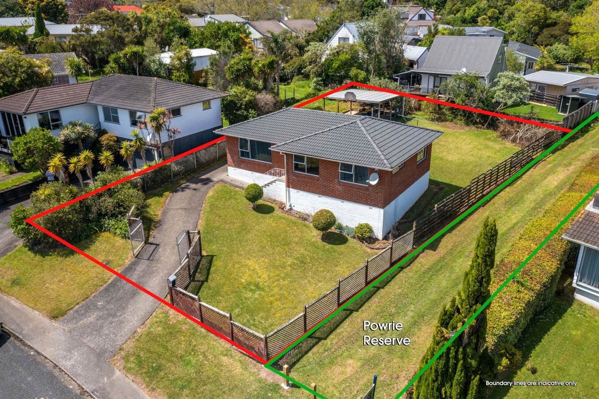 36 Powrie Street, Glenfield, Auckland - Carousel 1