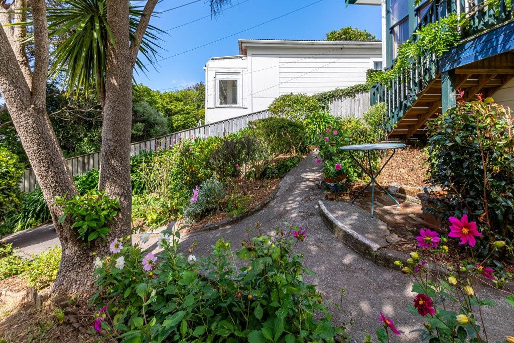 162 Ohiro Road, Brooklyn, Wellington - Carousel 2