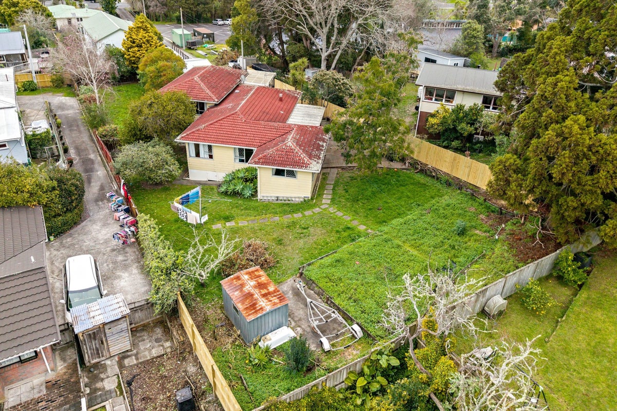 80 Dundale Avenue, Blockhouse Bay, Auckland - Carousel 1