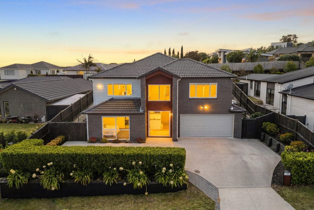 144 Lisle Farm Drive, Pukekohe, Pukekohe - Carousel 1