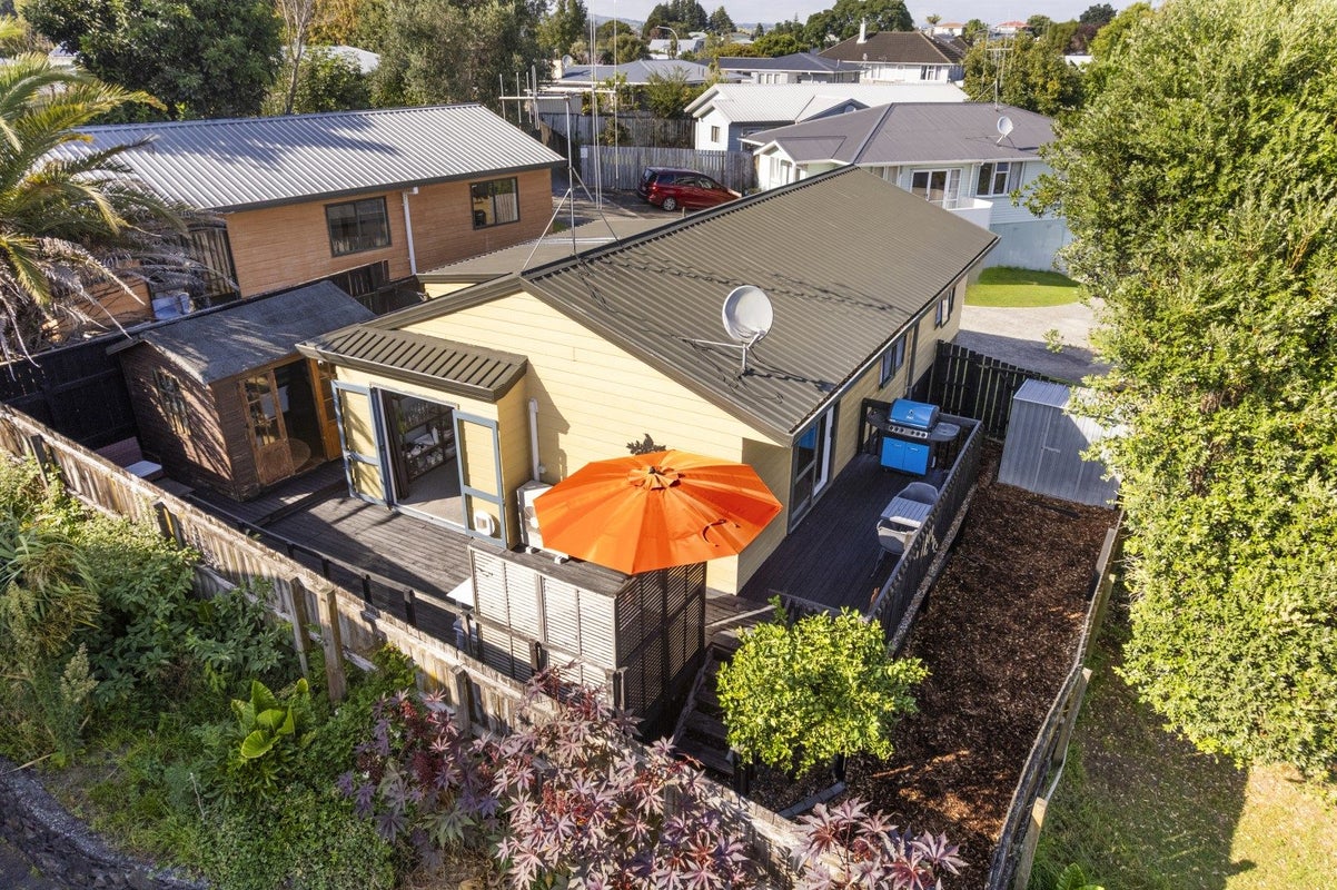 35B Henderson Crescent, Parkvale, Tauranga - Carousel 1