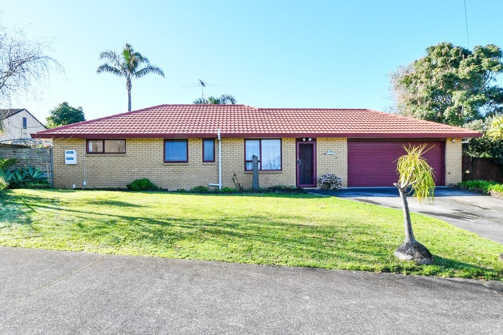 36 Ksenia Drive, Flat Bush, Auckland - Carousel 1