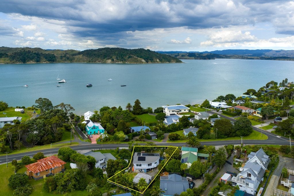 49A Government Road, Raglan, Raglan - Carousel 1