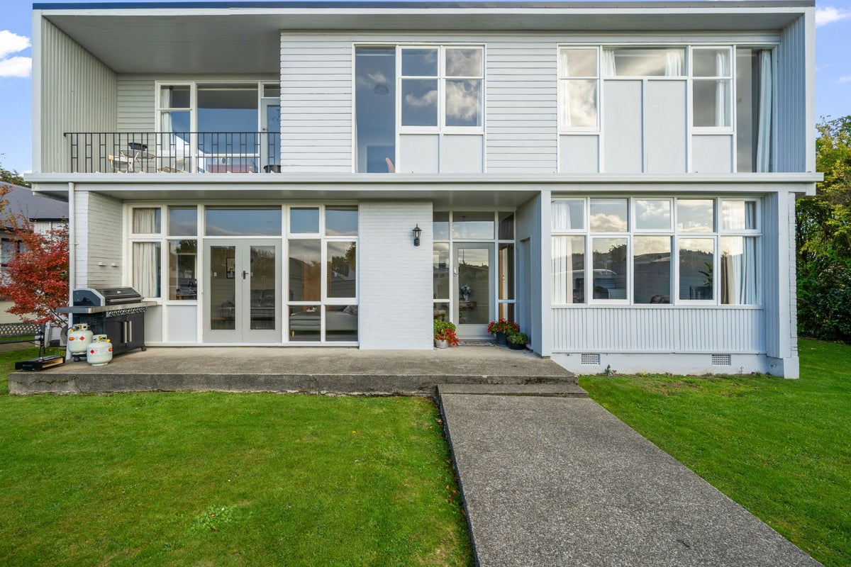197 Chelmsford Street, Waverley, Invercargill - Carousel 30