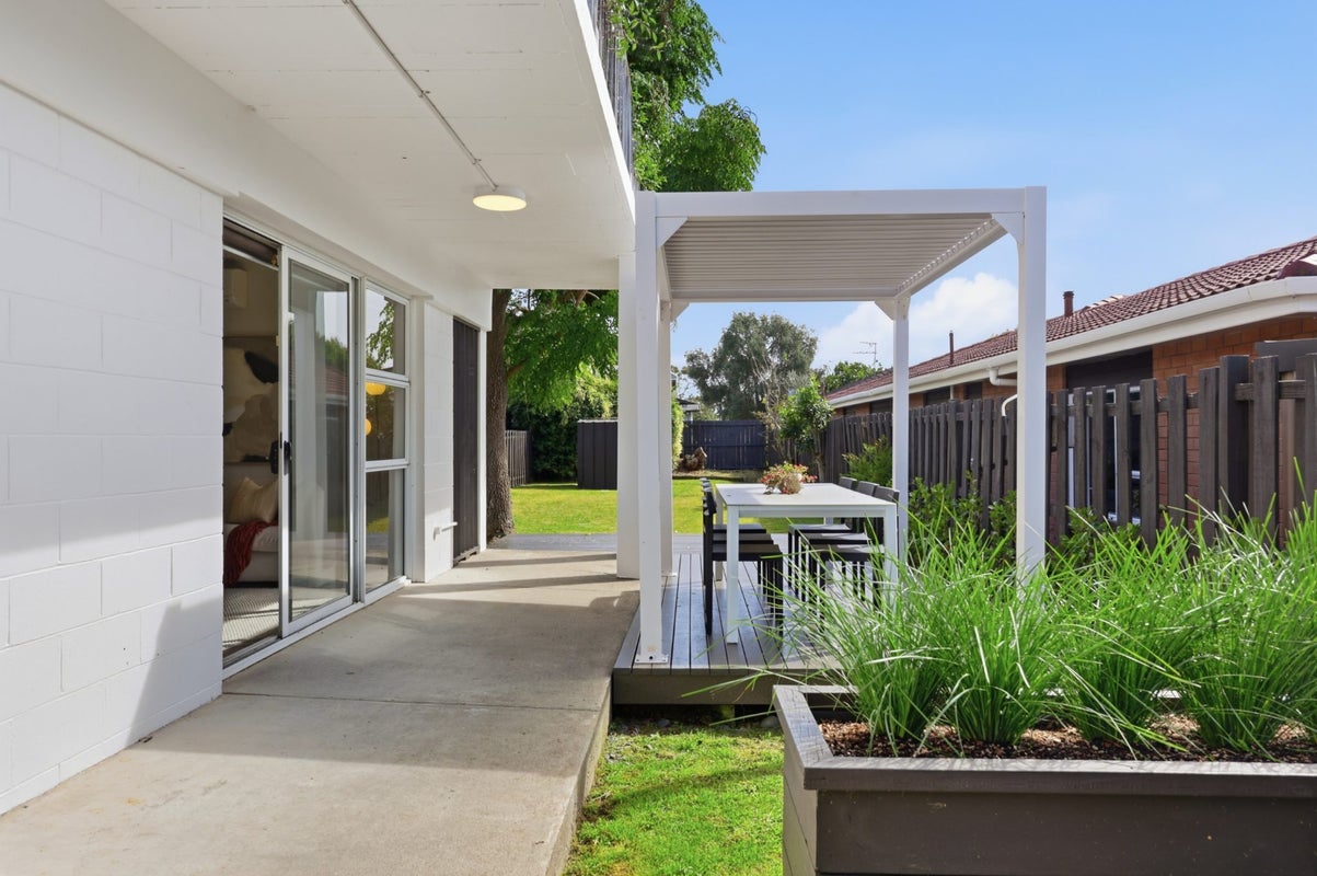 3/267 Meola Road, Point Chevalier, Auckland - Carousel 1