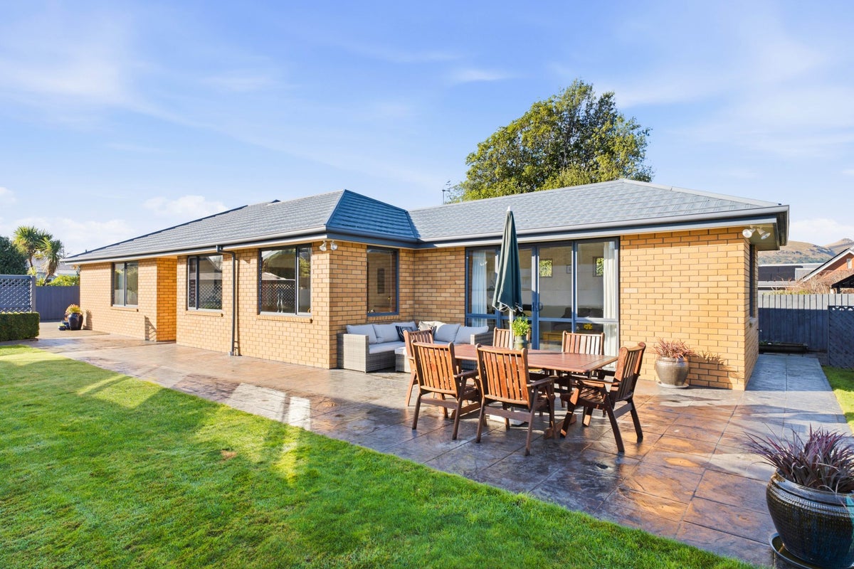 12A Prossers Road, Saint Martins, Christchurch - Carousel 1