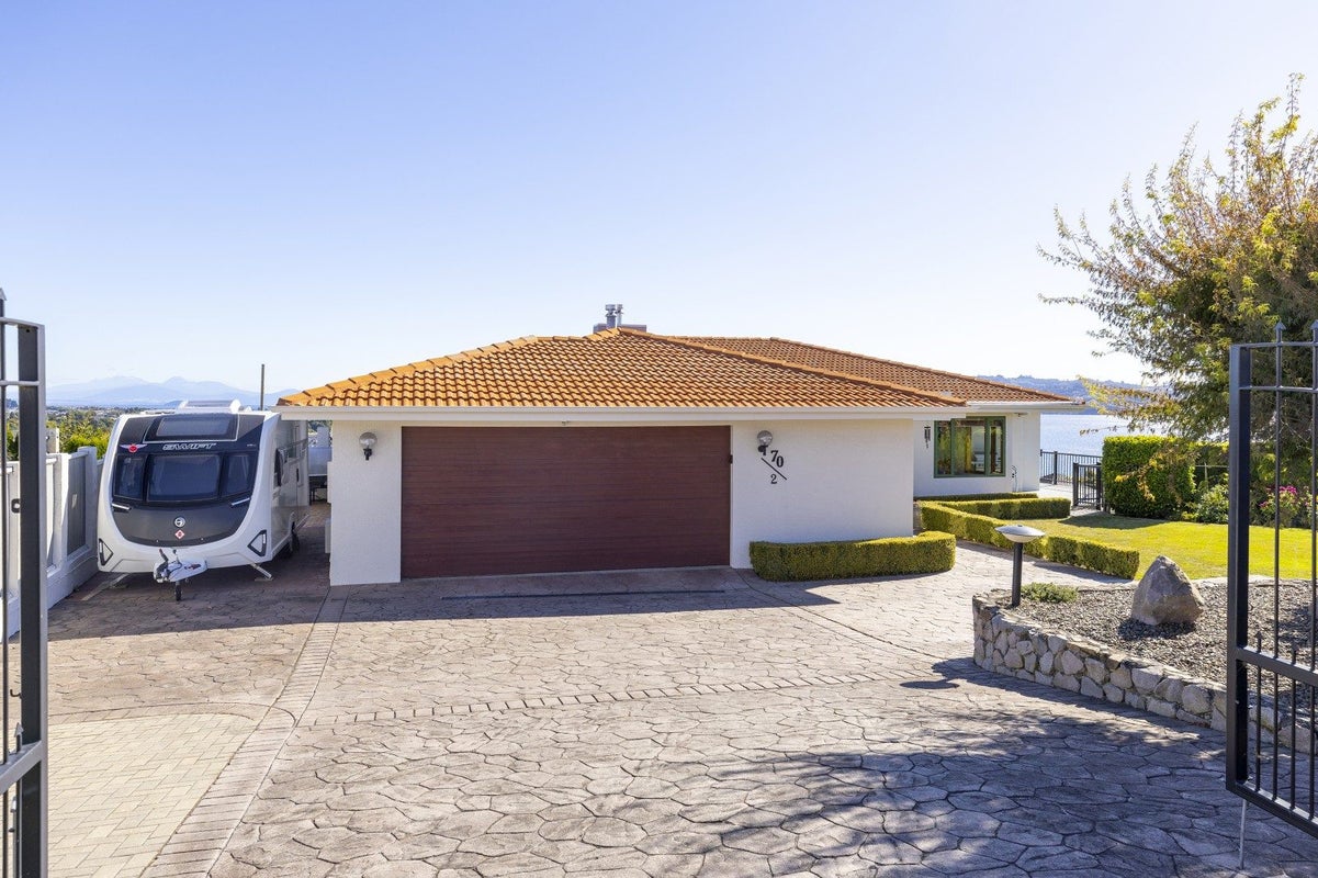 8/70 Harvey Street, Waipahihi, Taupo - Carousel 2