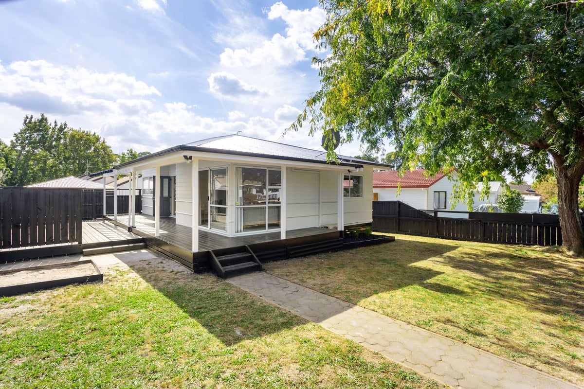 26A Cromwell Drive, Fitzroy, Hamilton - Carousel 1