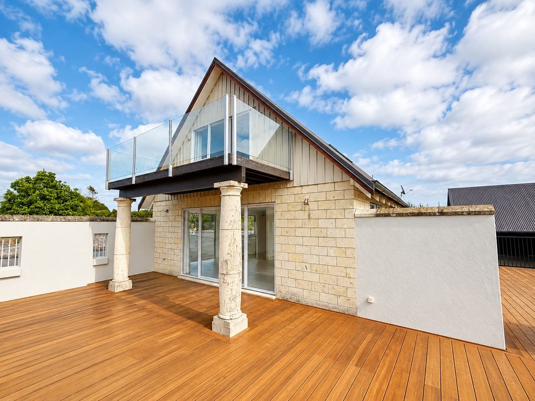 660 Glenbrook Road, Kingseat, Pukekohe - Carousel 1