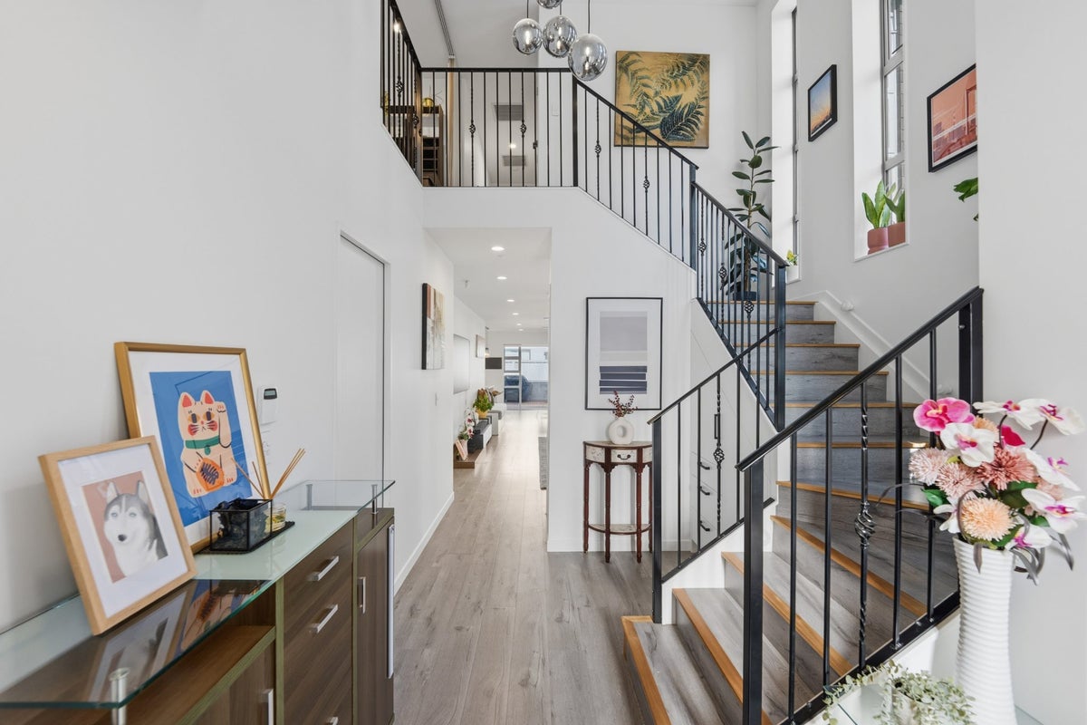 70 Hughs Way, Flat Bush, Auckland - Carousel 2