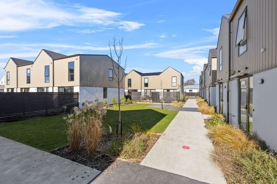 4/50 Antigua Street, Addington, Christchurch - Carousel 1