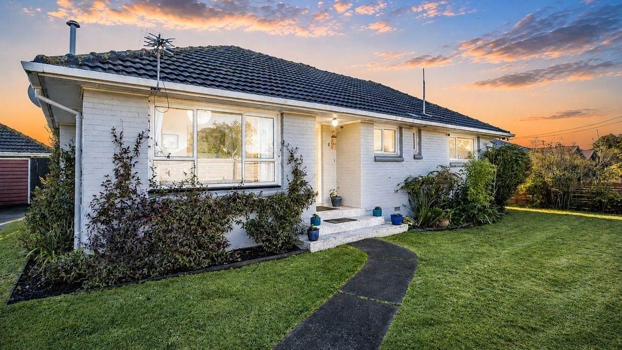 43 Veitches Road, Casebrook, Christchurch - Carousel 1