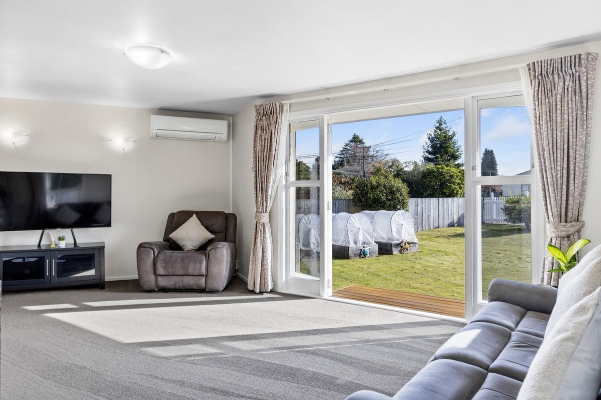 5 Tawa Street, Hilltop, Taupo - Carousel 2