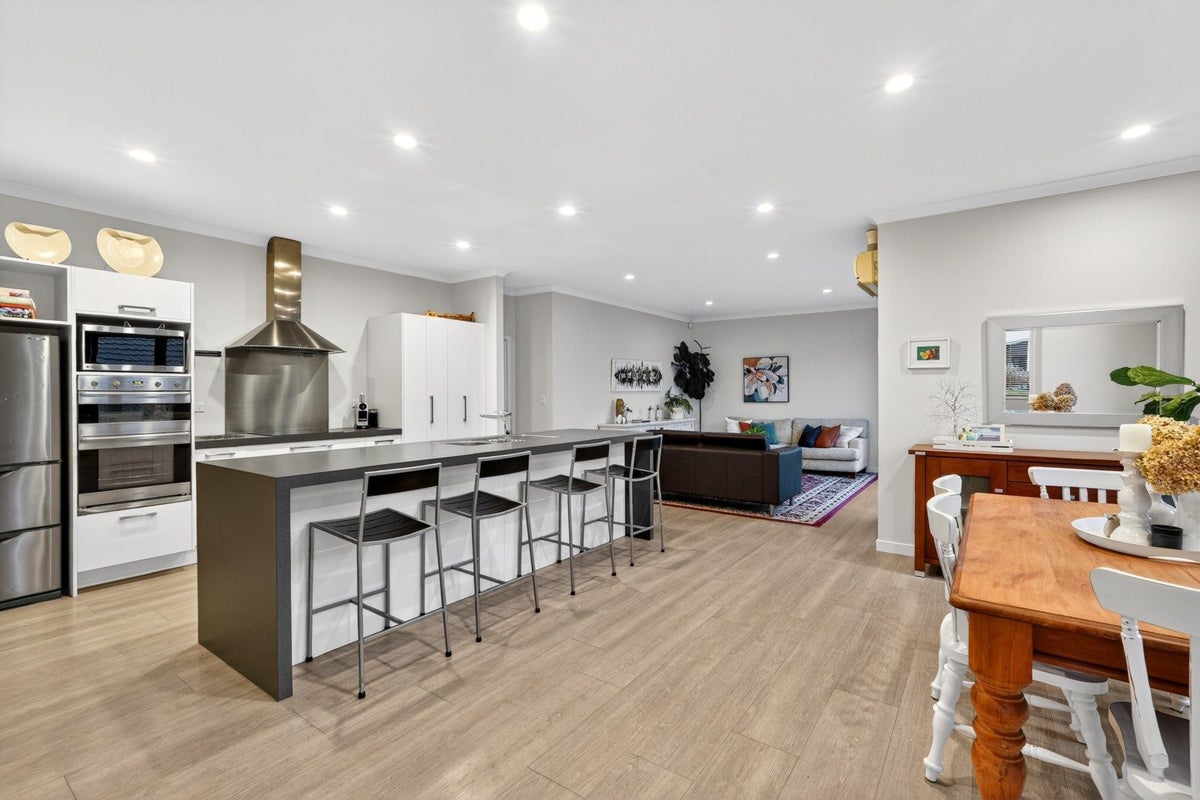 21 Brooklands Drive, Havelock North, Havelock North - Carousel 2