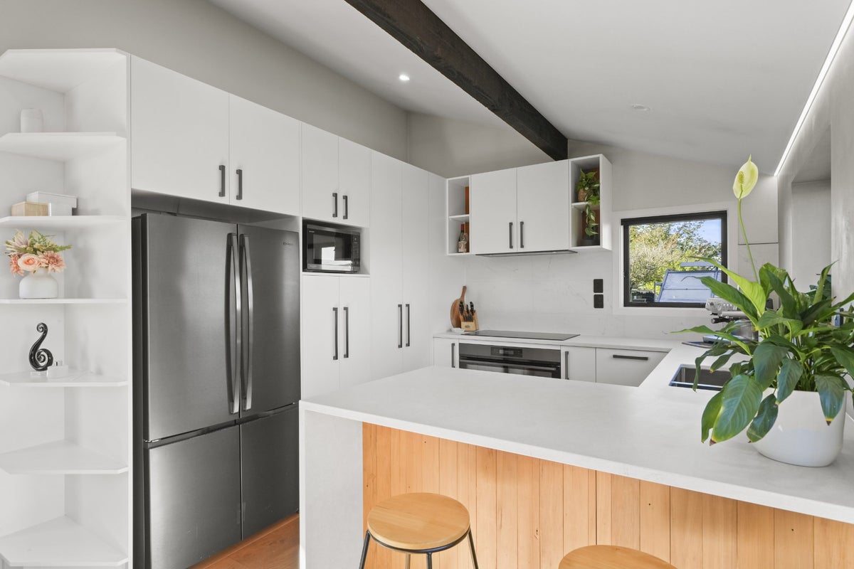 19 Dunbarton Street, Redwood, Christchurch - Carousel 2