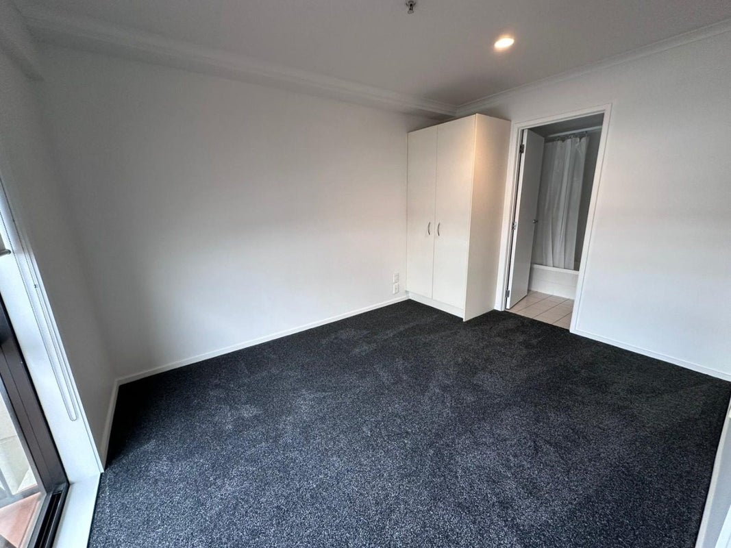 7C/18 Ronwood Avenue, Manukau, Auckland - Carousel 1