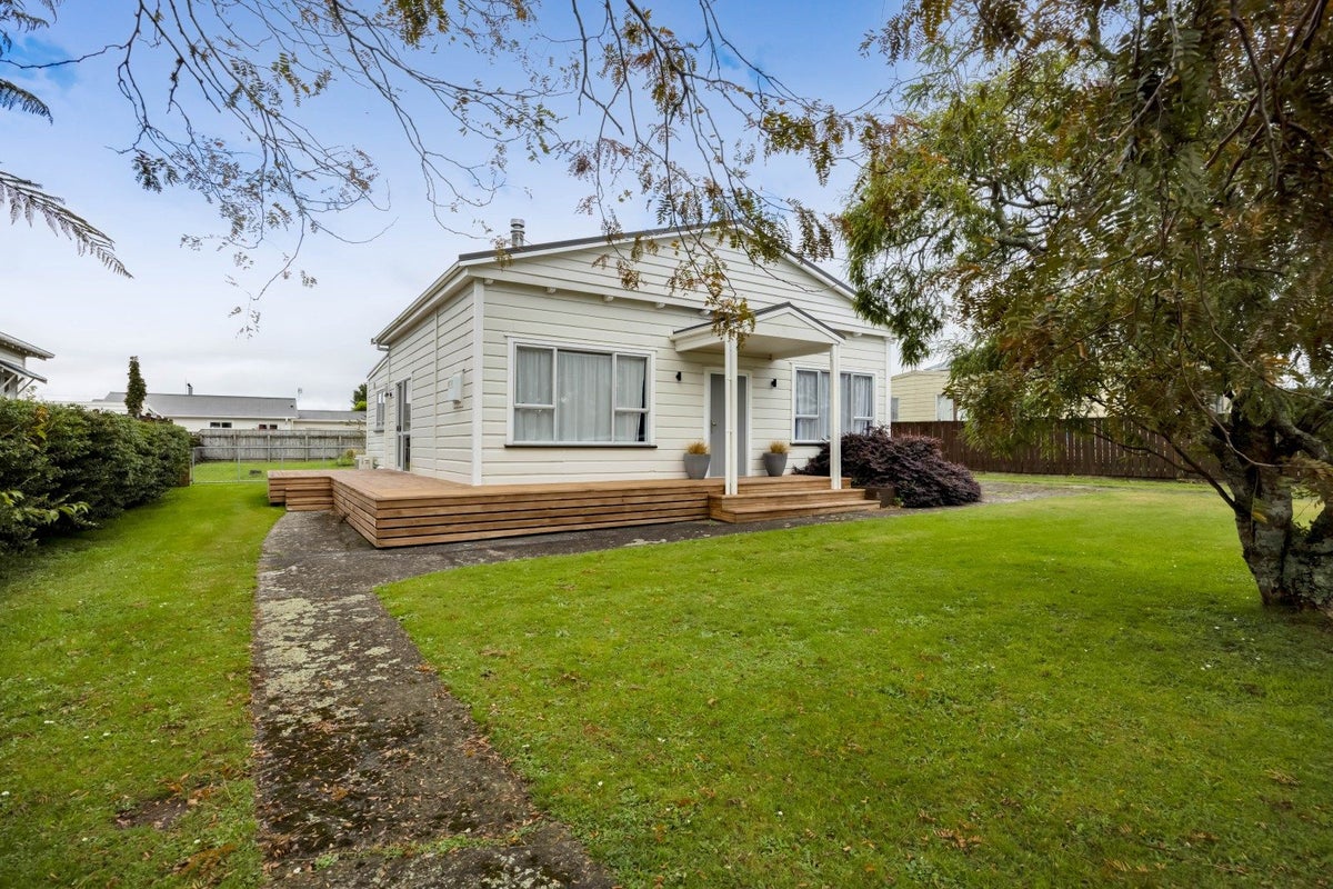 81 Fenton Street, Stratford, Stratford - Carousel 12