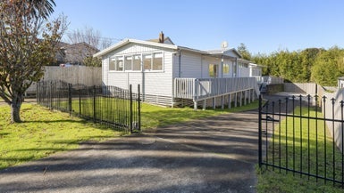 1 Pukeora Road, Otahuhu, Auckland - Carousel 1