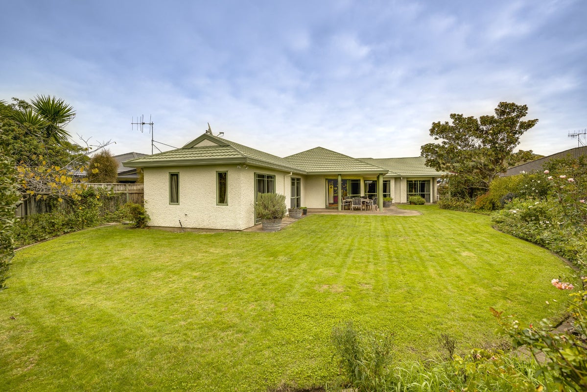 6 Jacaranda Place, Greenmeadows, Napier - Carousel 1