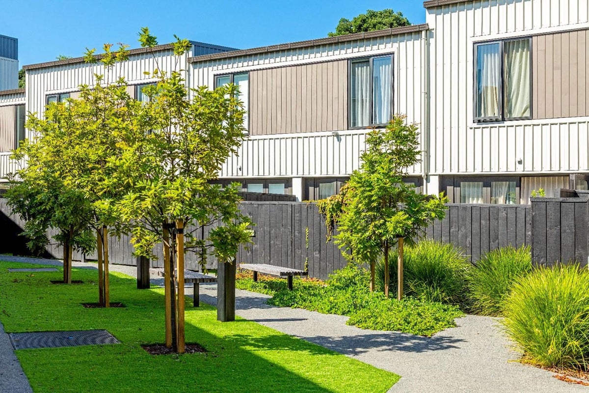 26/666B Great South Road, Ellerslie, Auckland - Carousel 17
