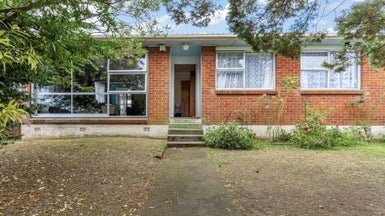 5 Raglan Street, Mangere East, Auckland - Carousel 1