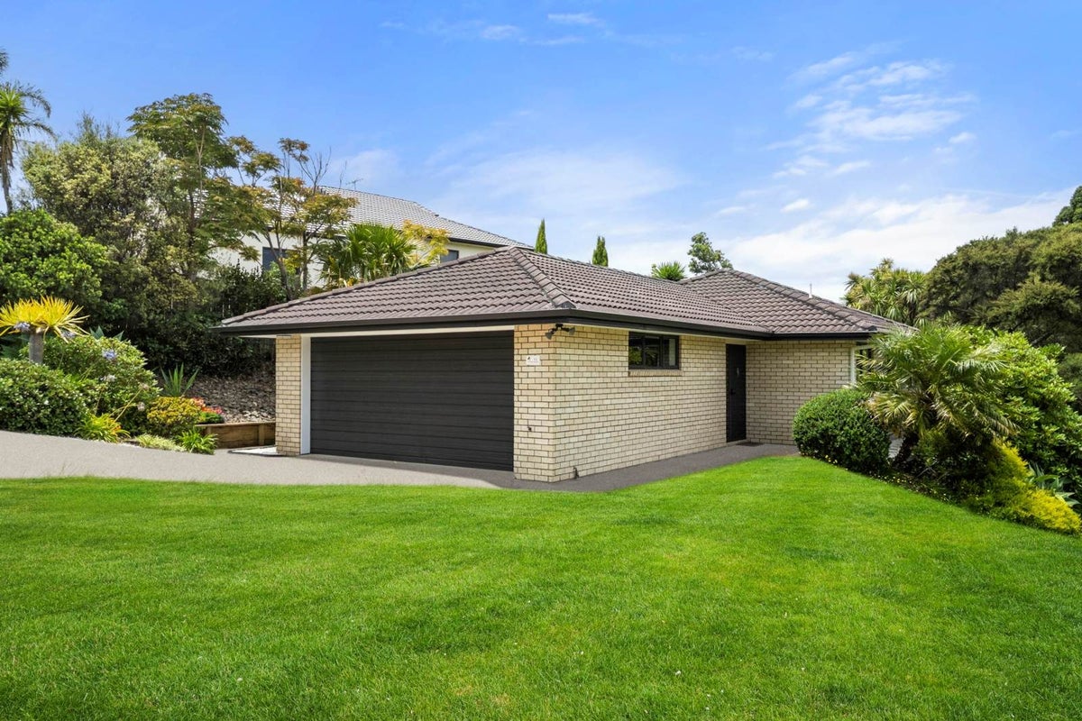42 Savoy Road, Orewa, Orewa - Carousel 2