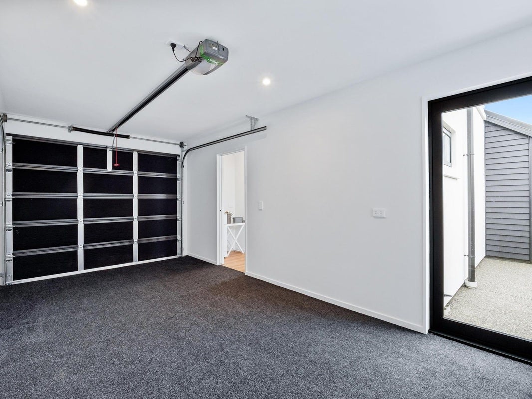 37B Amyes Road, Hornby, Christchurch - Carousel 13