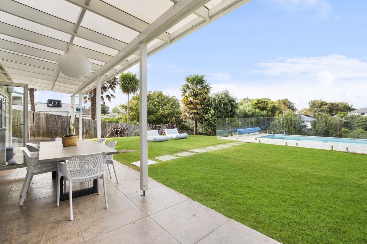 23 Trafalgar Street, Onehunga, Auckland - Carousel 2