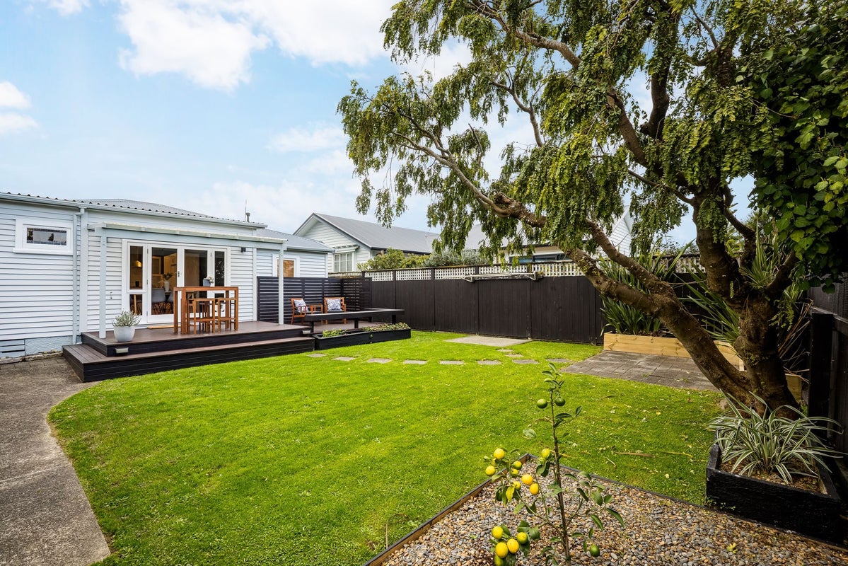 20 Hume Street, Alicetown, Lower Hutt - Carousel 2
