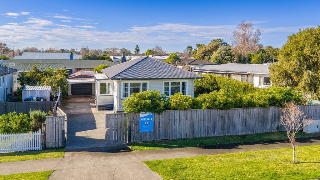 602 Albert Street, Parkvale, Hastings - Carousel 1
