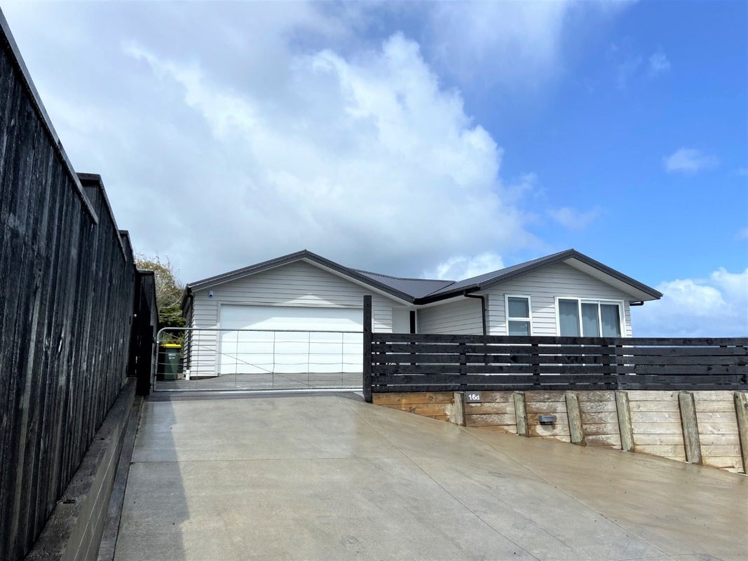 16D Ridd Street, Lynmouth, New Plymouth - Carousel 1