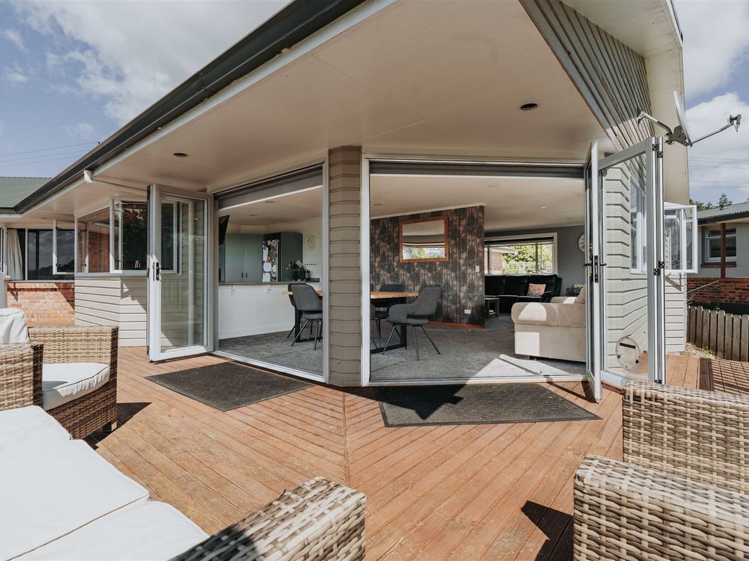 67 Wilson Road, Balclutha, Balclutha - Carousel 1