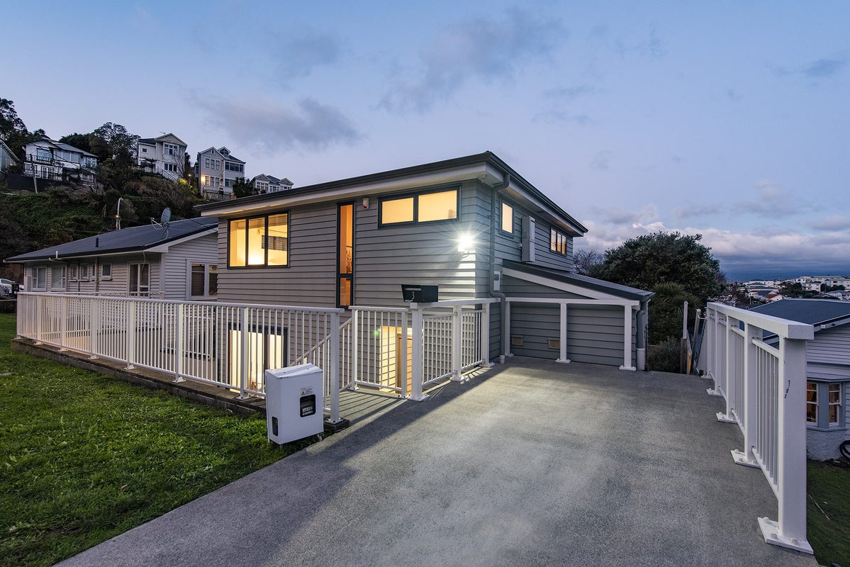 3 Hinau Road, Hataitai, Wellington - Carousel 2