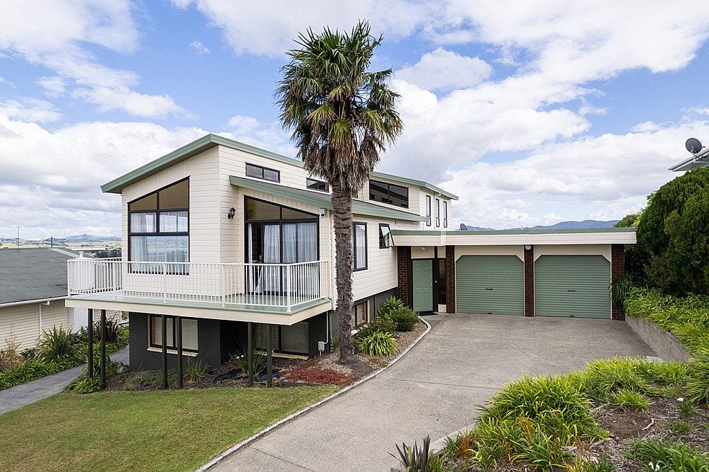 8 Harbour View Road, Onerahi, Whangarei - Carousel 1