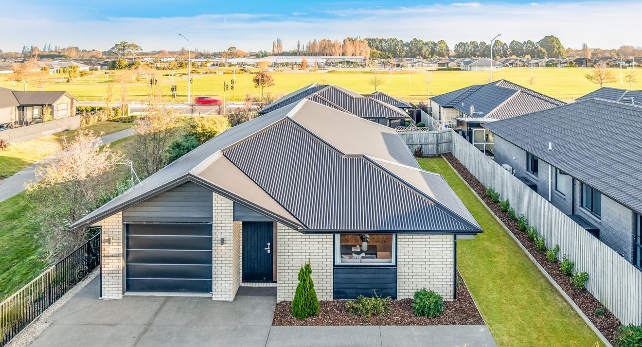 14 Korokio Lane, Halswell, Christchurch - Carousel 1