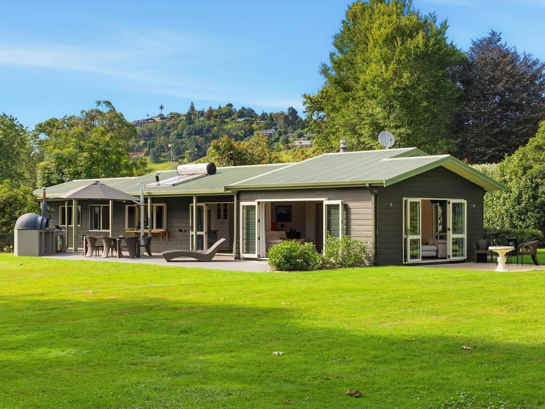 52E Loop Road, Minden, Tauranga - Carousel 1