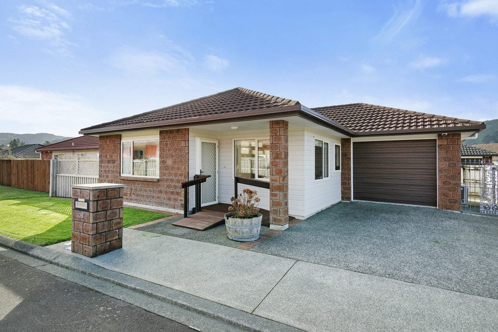 36 Woodland Mews, Wainuiomata, Lower Hutt - Carousel 2