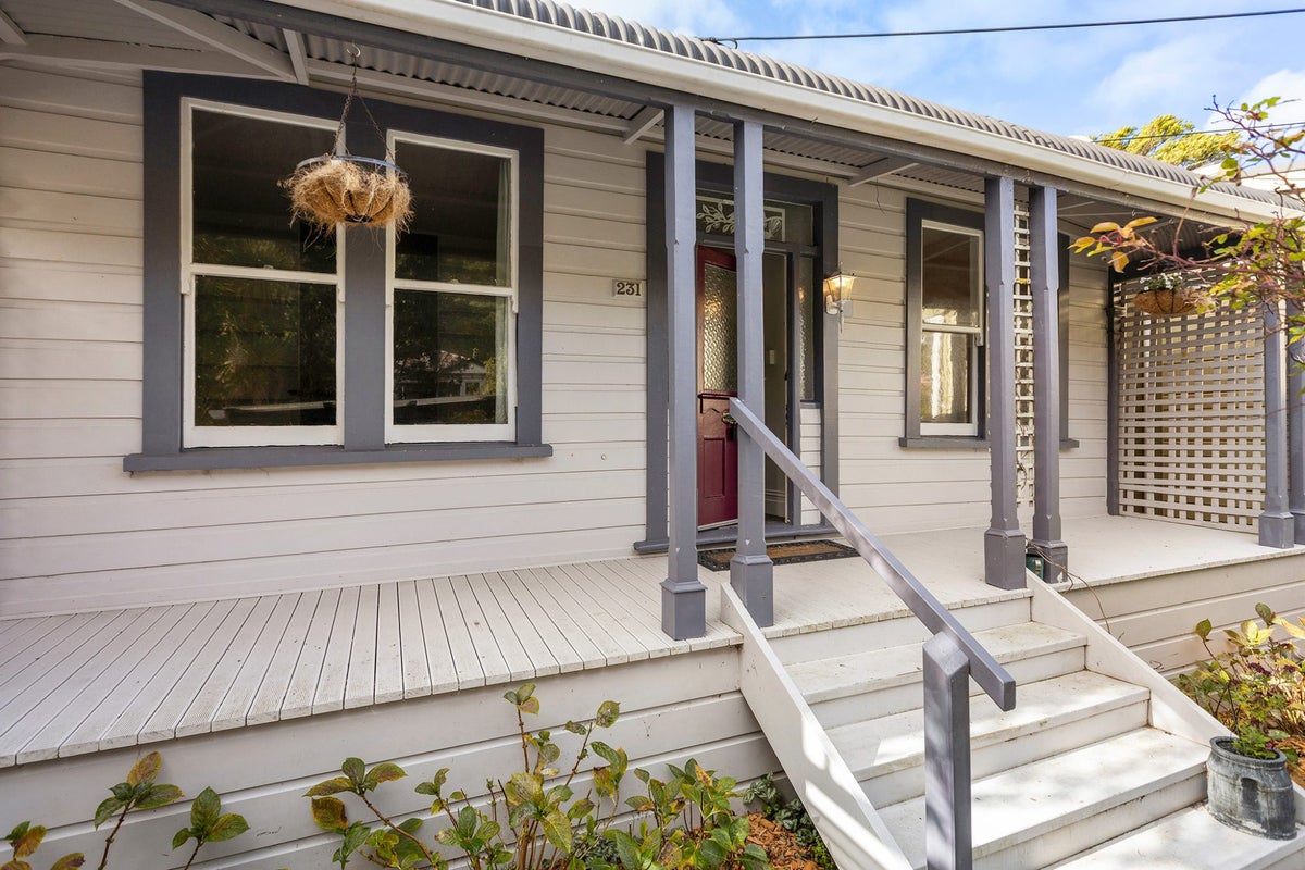 231 Ohiro Road, Brooklyn, Wellington - Carousel 1