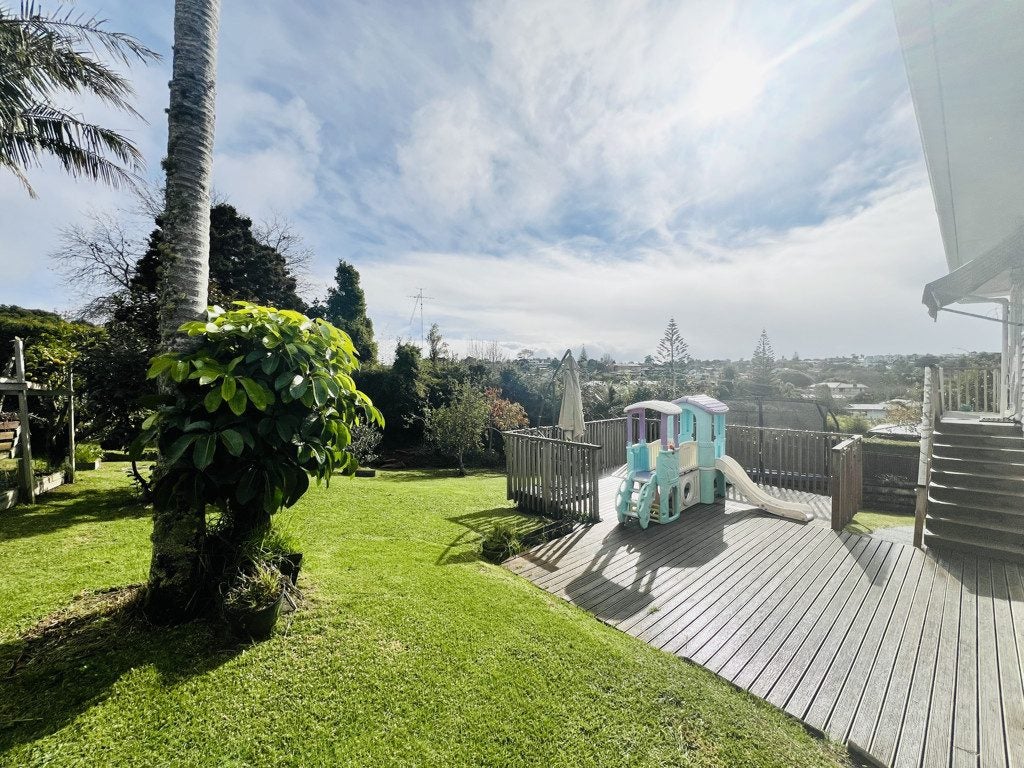 98 Deep Creek Road, Torbay, Auckland - Carousel 2