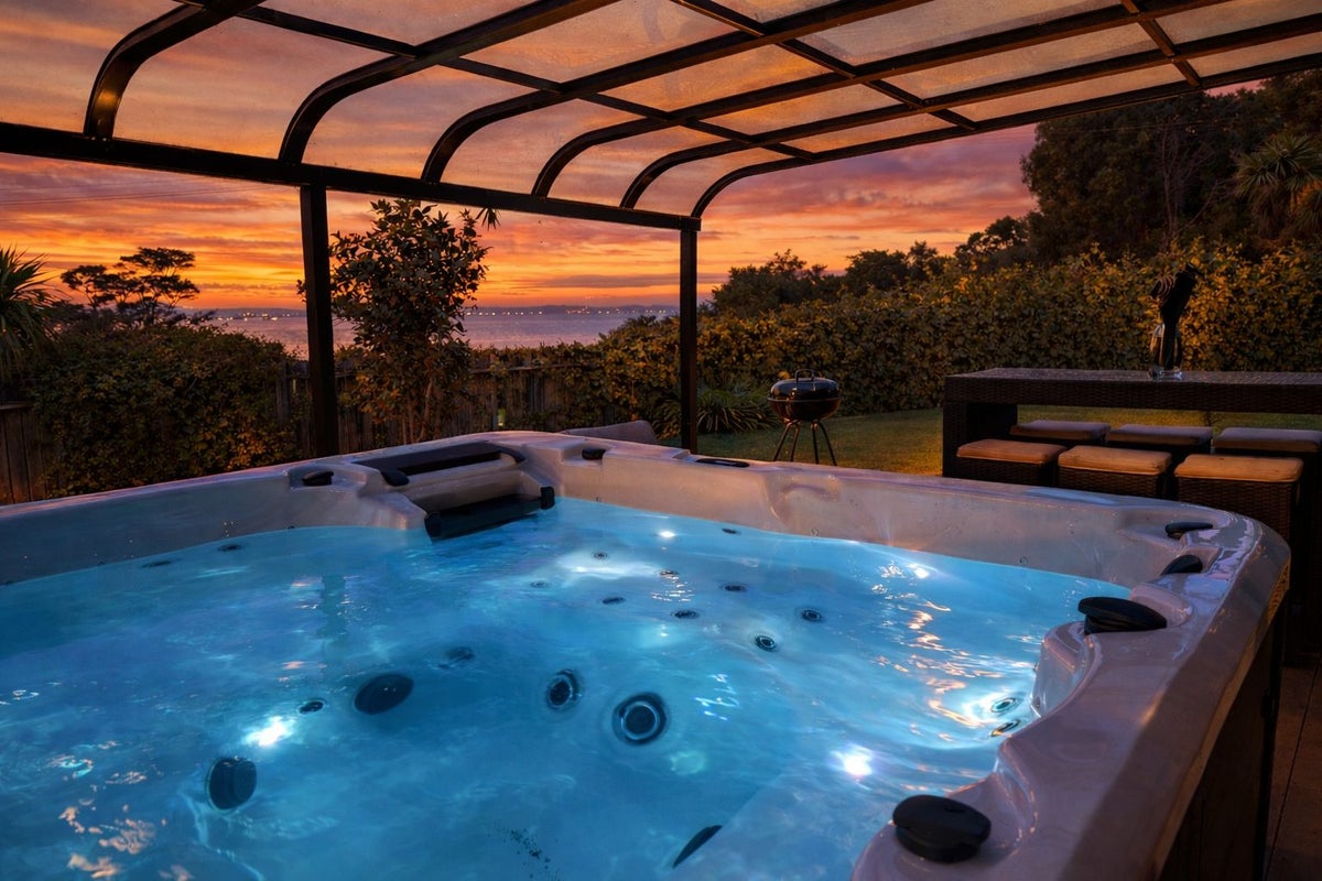 91 Victory Road, Laingholm, Auckland - Carousel 2