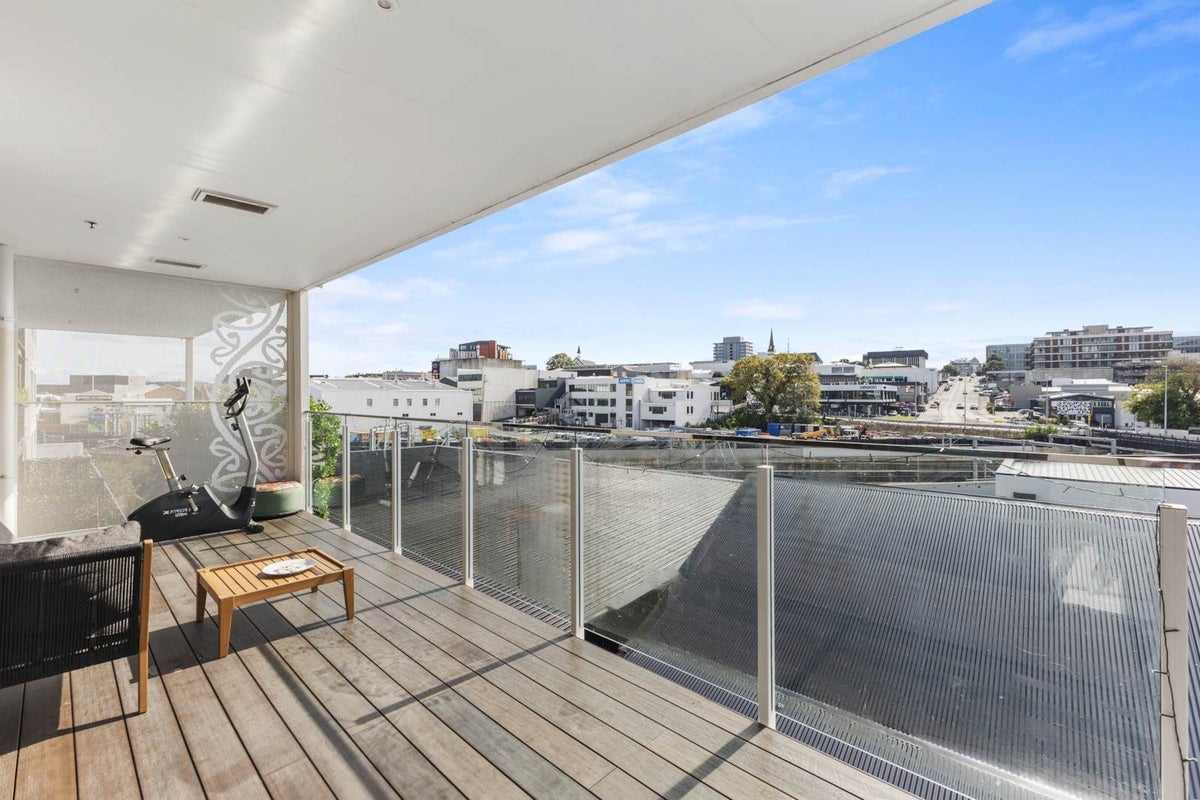 114/27 Enfield Street, Mount Eden, Auckland - Carousel 1