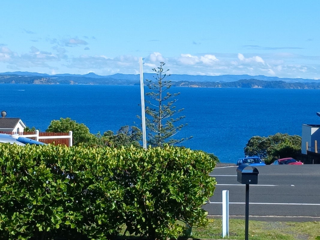 1359 Whangaparaoa Road, Army Bay, Whangaparaoa - Carousel 1