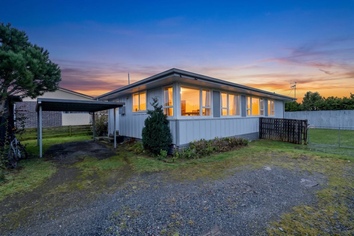 58 Humber Place, Clifton, Invercargill - Carousel 1