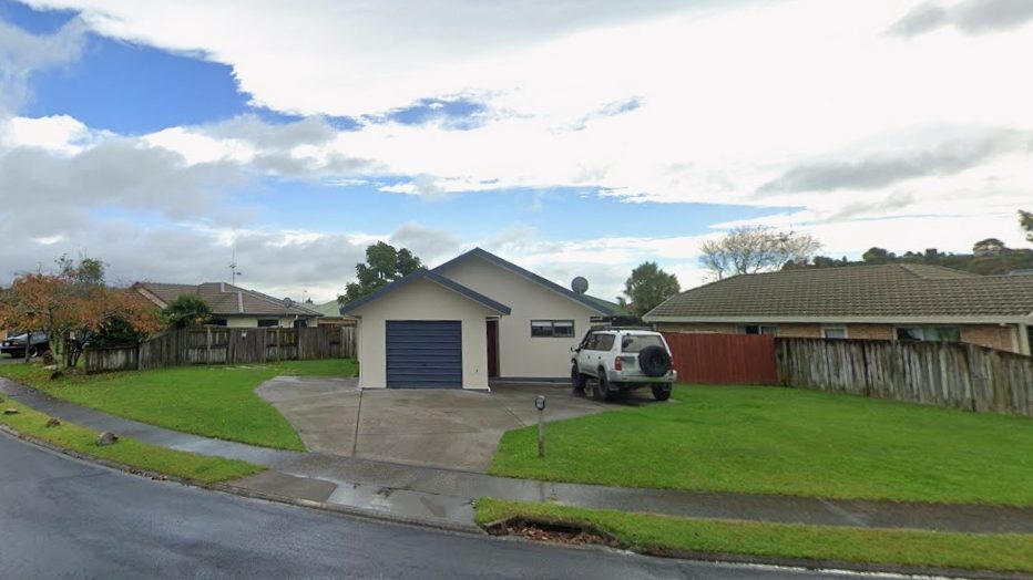 16 Aaron Place, Brookfield, Tauranga - Carousel 1