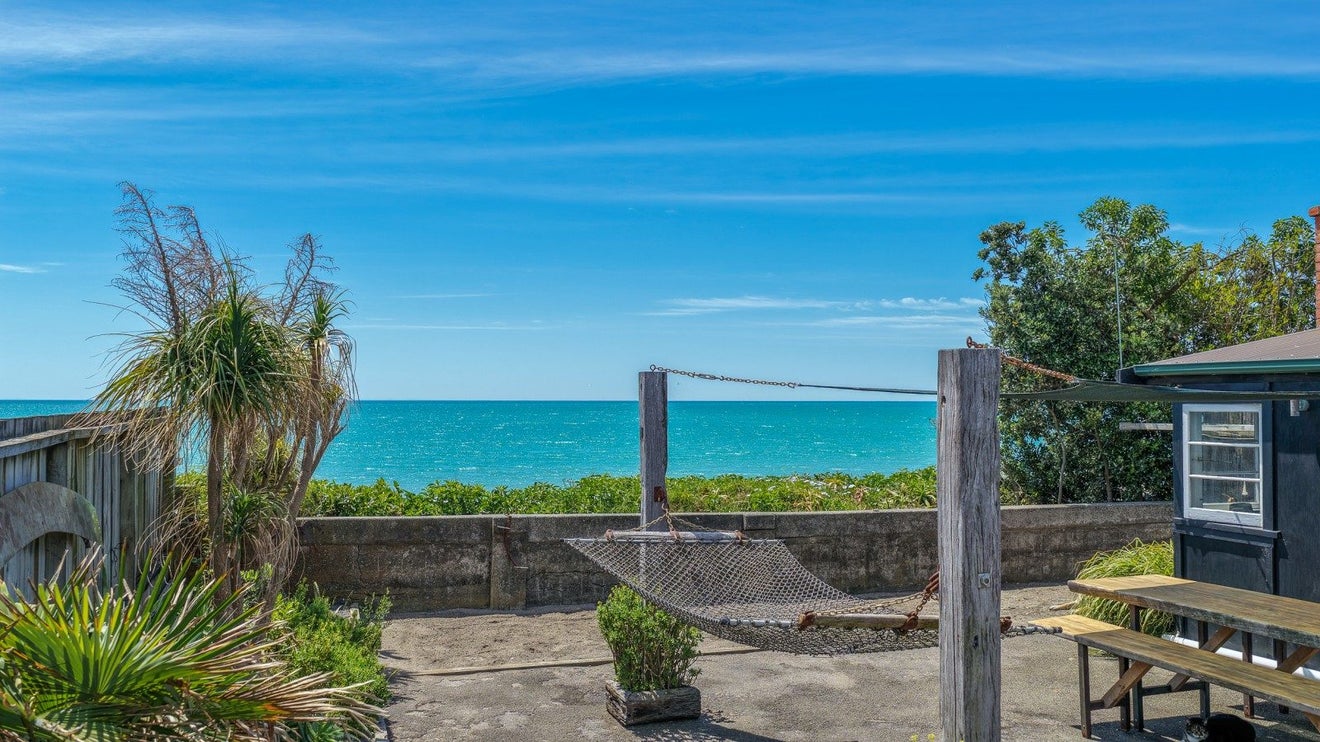289 Clifton Road, Te Awanga, Te Awanga - Carousel 2