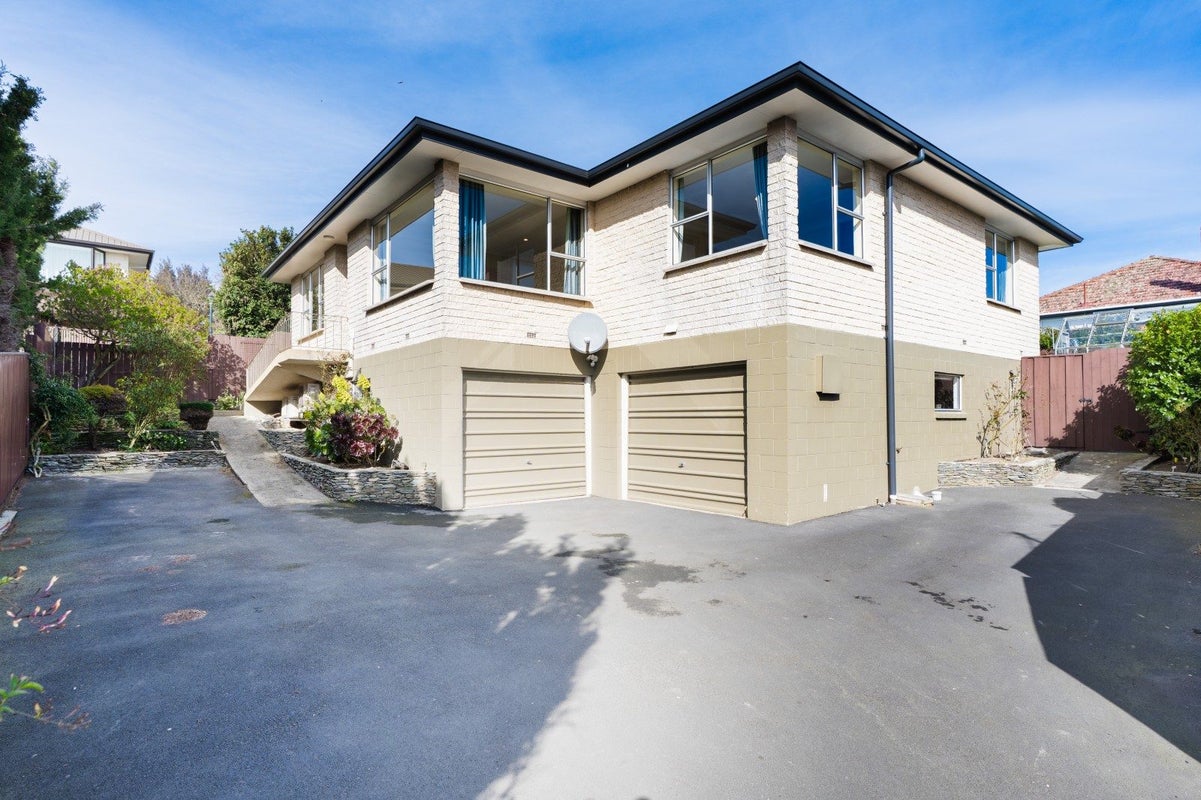 13 Dunrobin Street, Waverley, Dunedin - Carousel 1